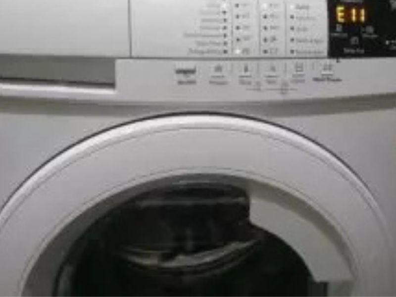 Dấu hiệu máy giặt Electrolux báo lỗi E11